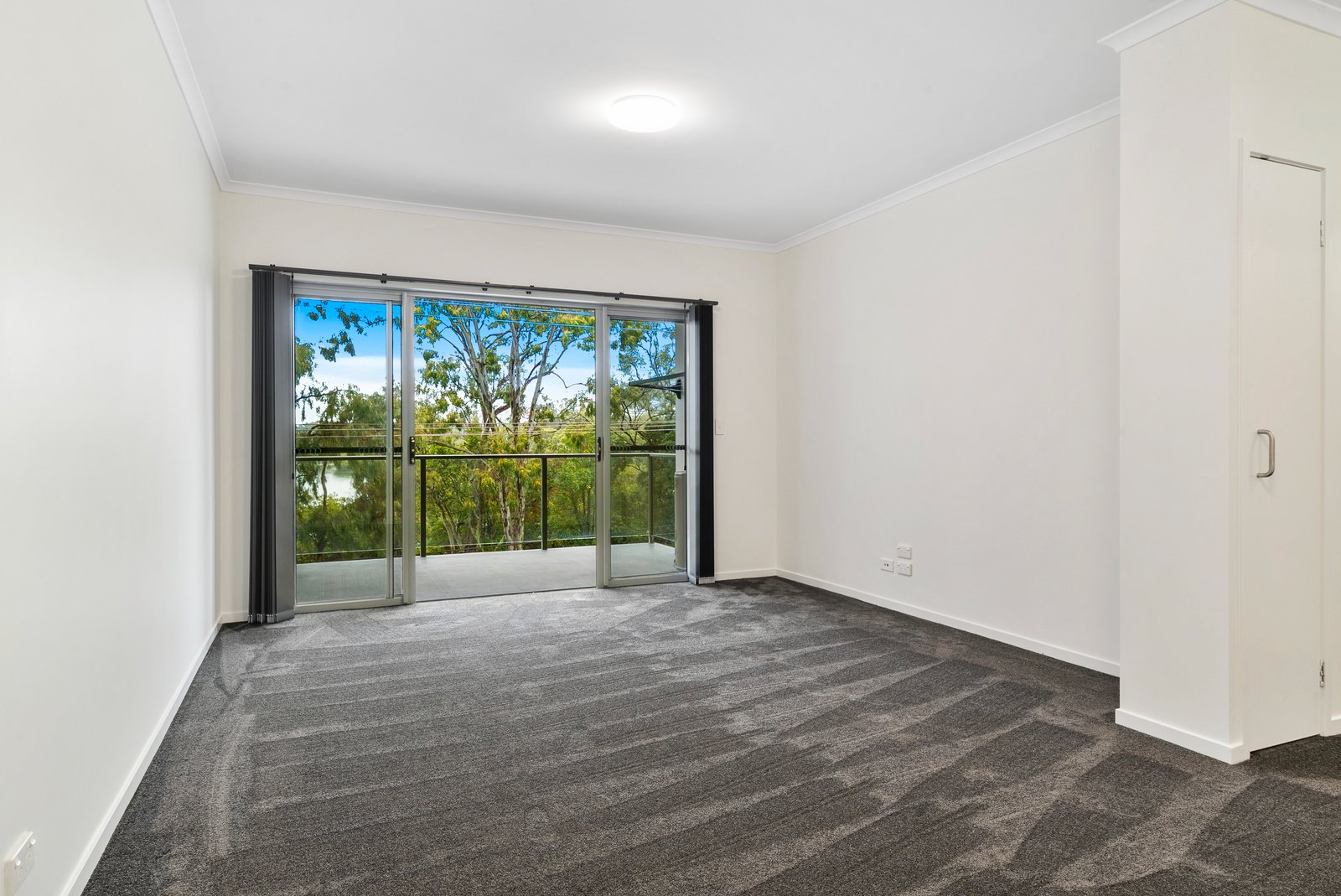 8/34 Dry Dock Road TWEED HEADS SOUTH 1