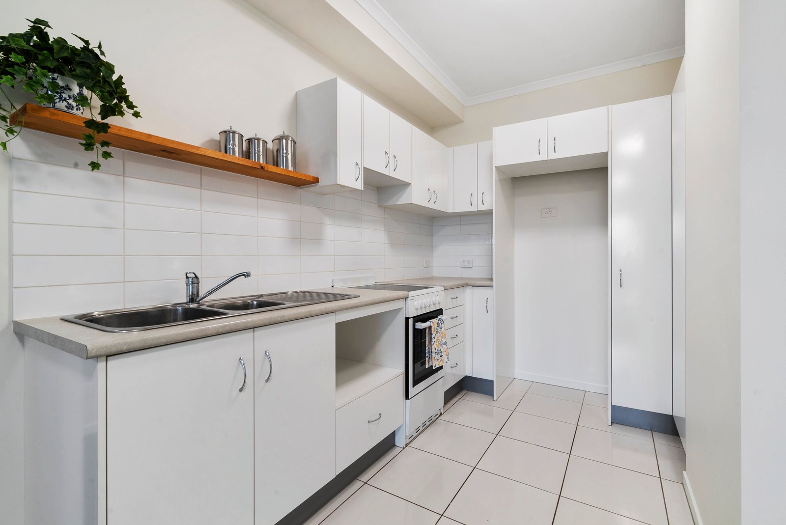 8/34 Dry Dock Road TWEED HEADS SOUTH 3