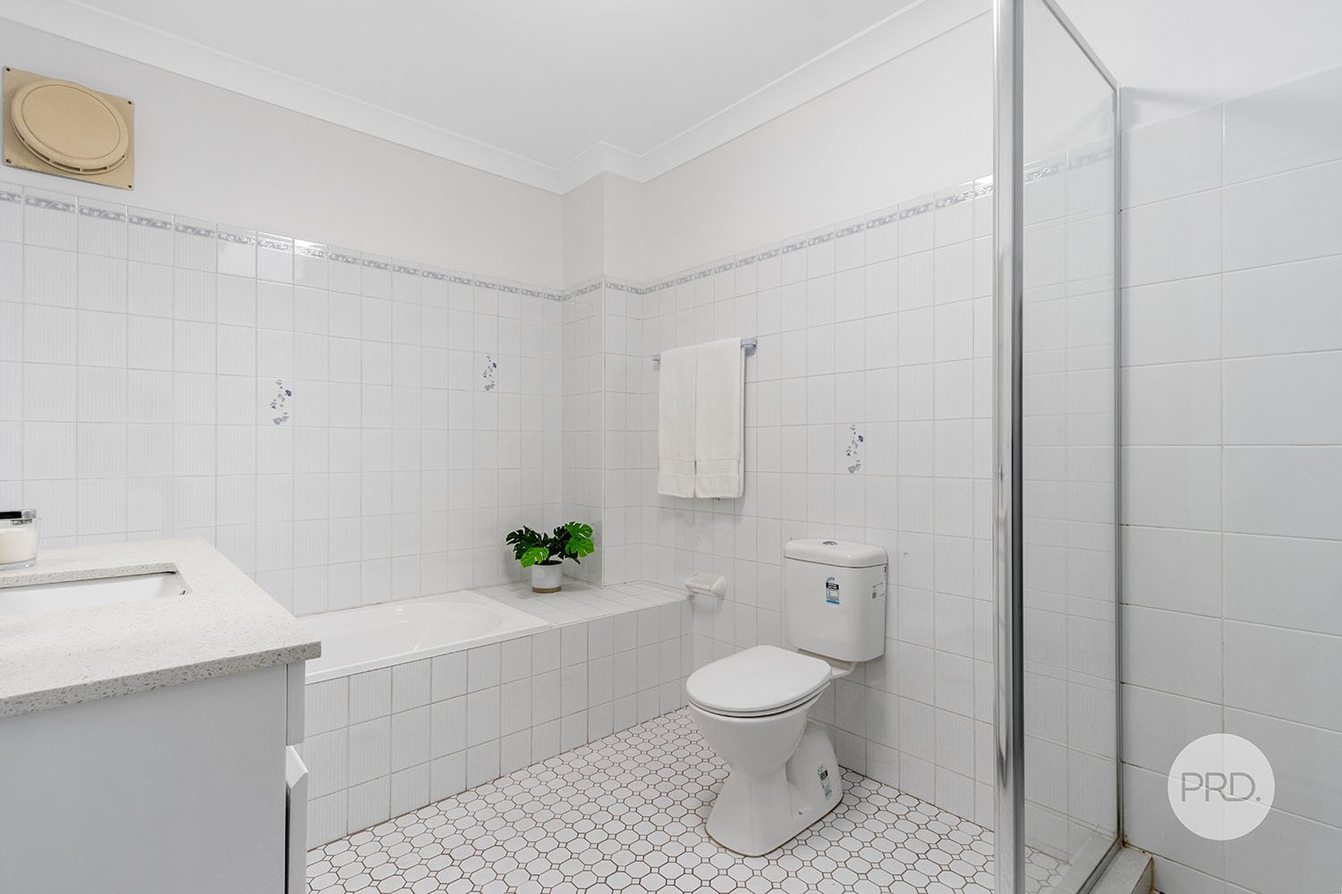 8/34 Oatley Avenue OATLEY 7