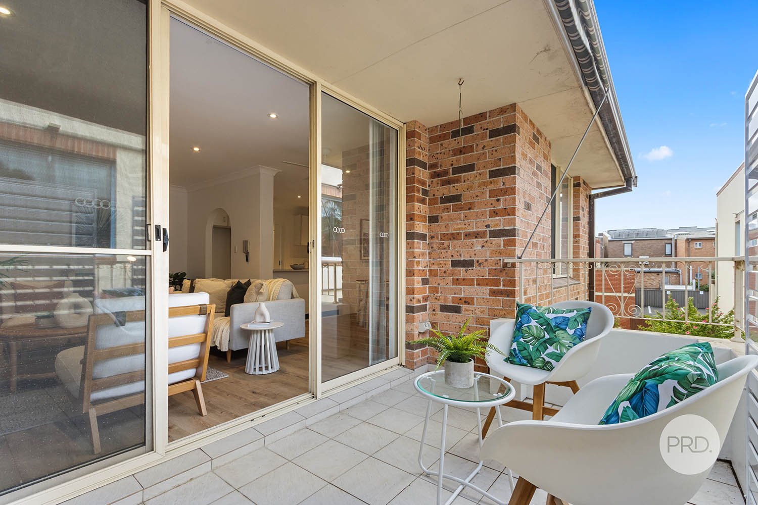 8/34 Oatley Avenue OATLEY 9