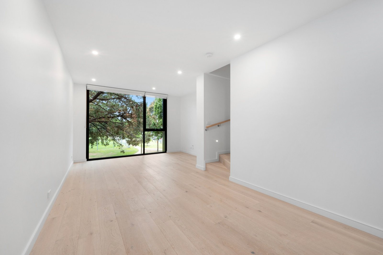 Gallery: 8/343 Williamstown Road