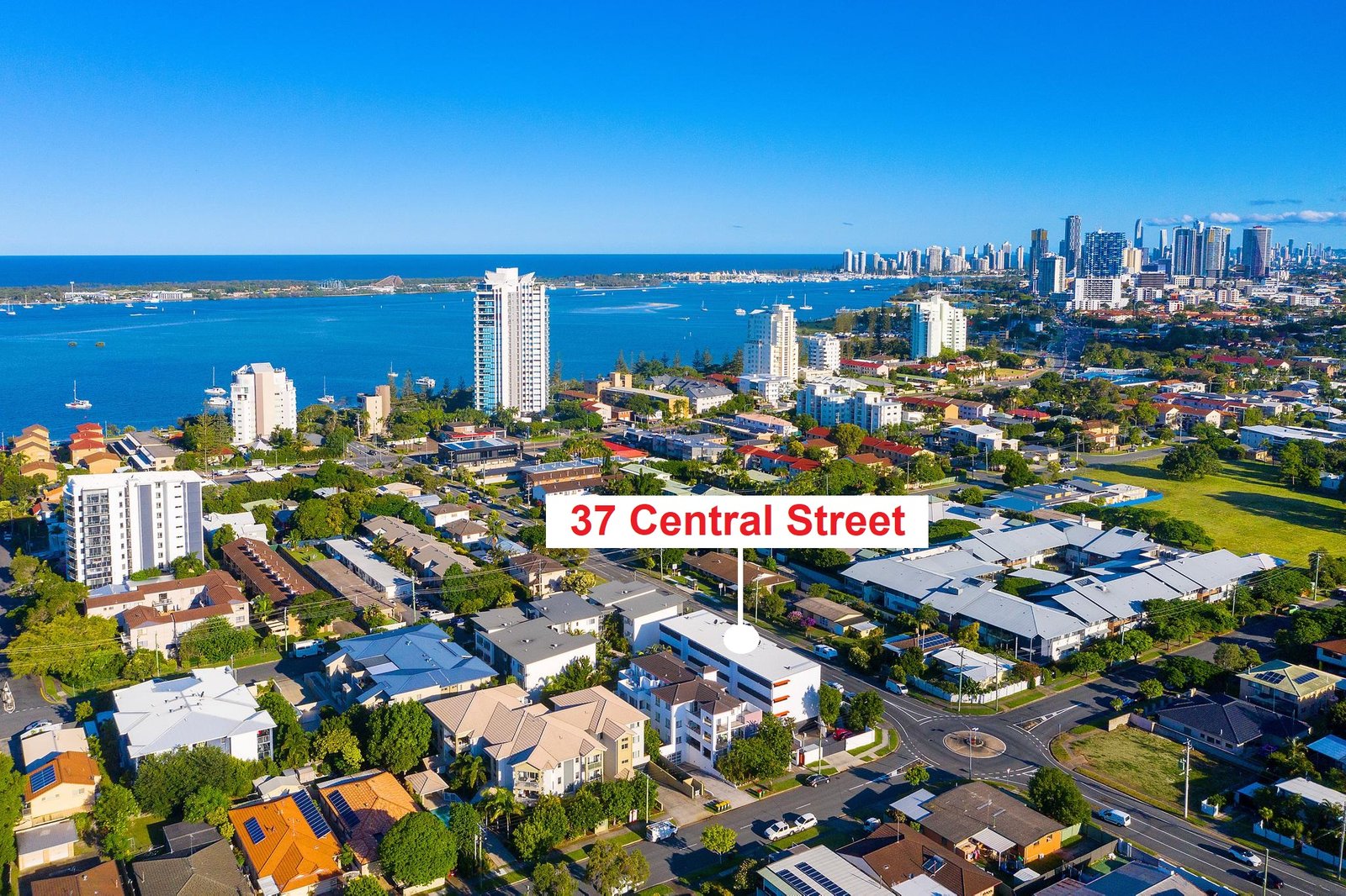 8/35-39 Central Street LABRADOR 11