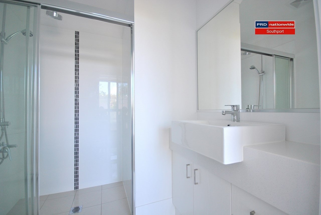 8/35-39 Central Street LABRADOR 4