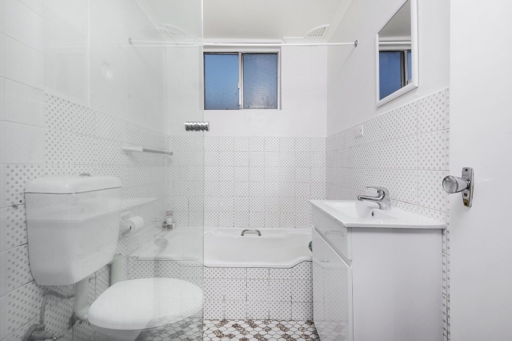 8/35 Bexley Road CAMPSIE 5