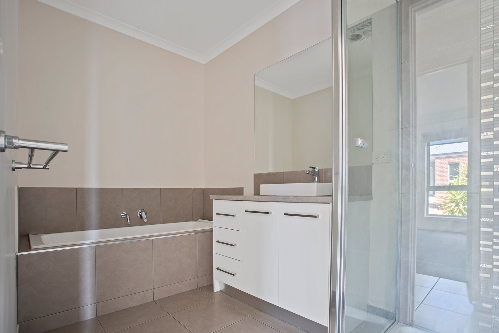 8/35 Pallett Street GOLDEN SQUARE 10