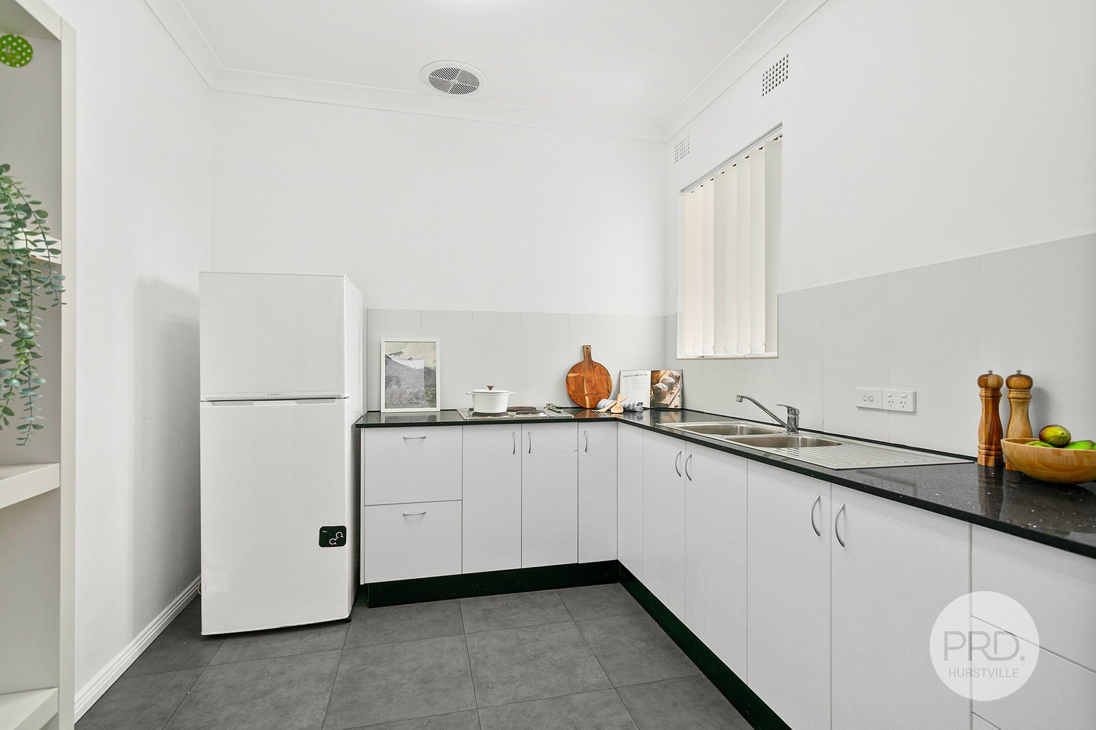 8/35 St Georges Parade HURSTVILLE 4