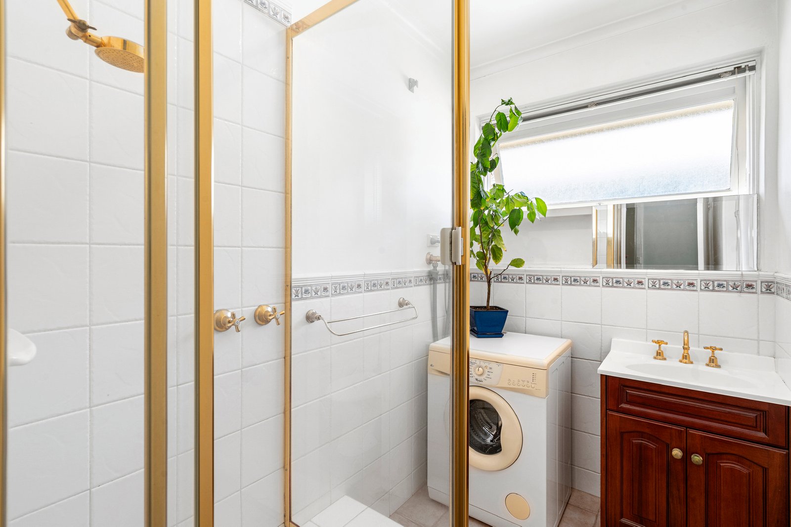 Real Estate and Property in 8/35 Tranmere Avenue, Carnegie, VIC