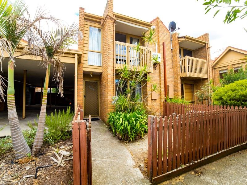 8/37 Ballarat Road, FOOTSCRAY
