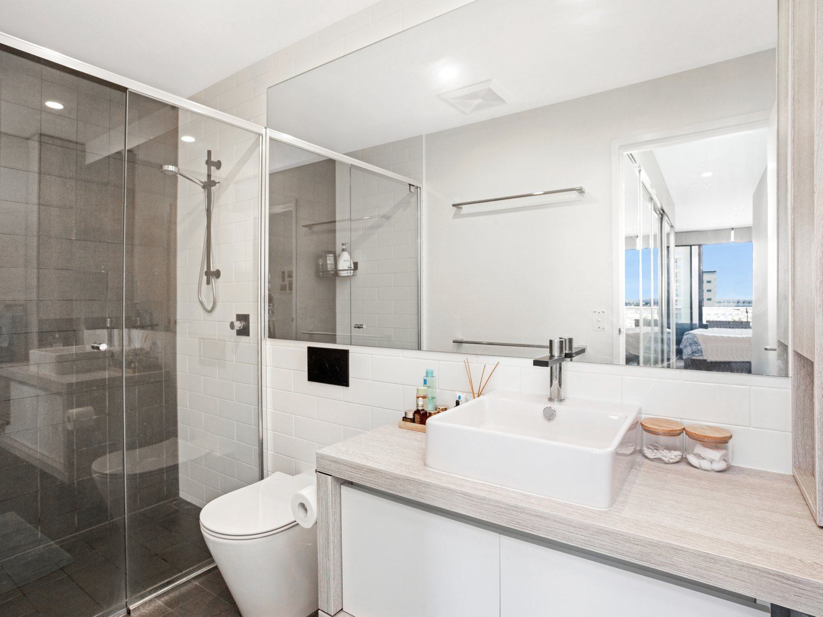 83/72 The Esplanade BURLEIGH HEADS 10