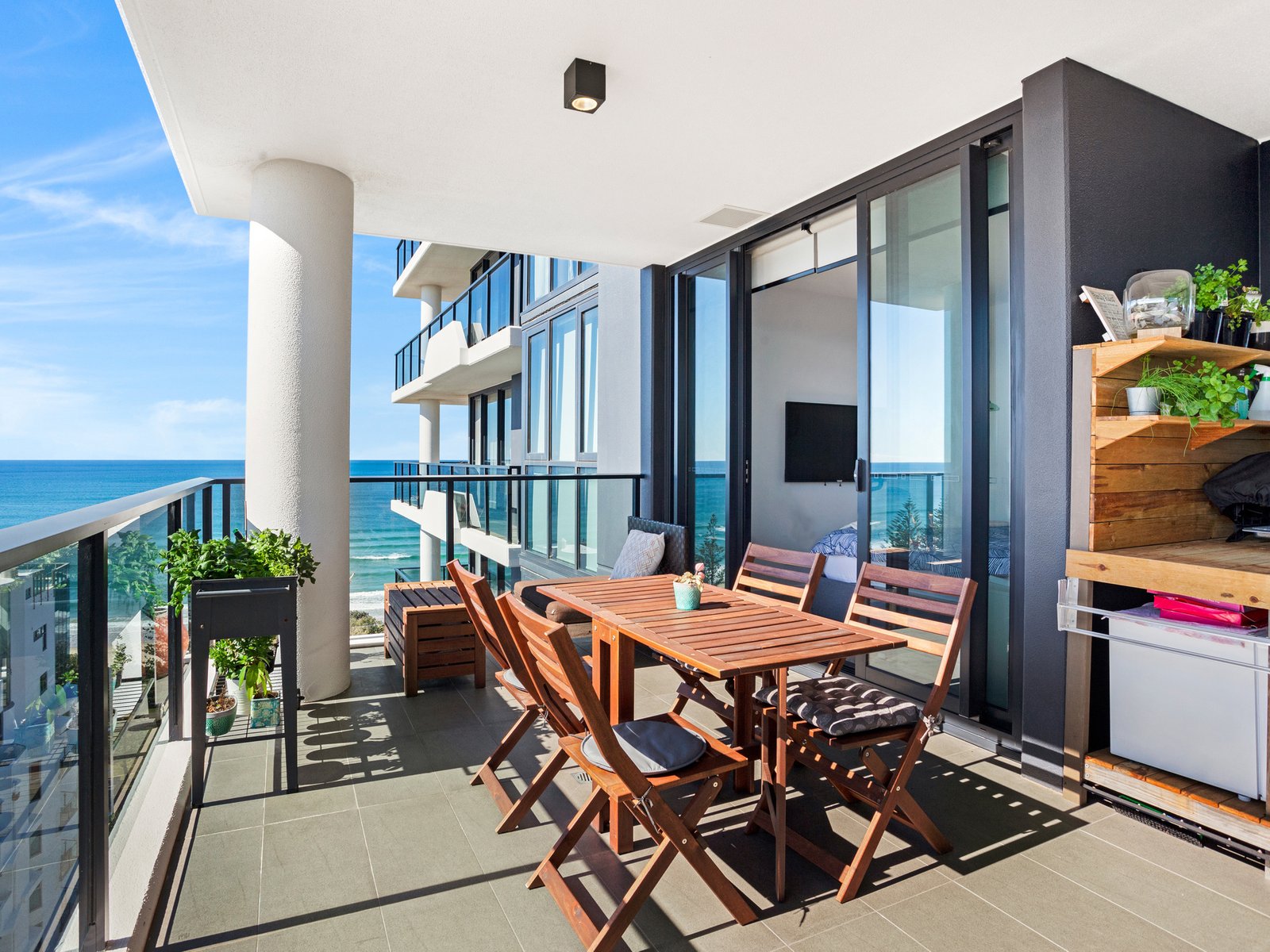 83/72 The Esplanade BURLEIGH HEADS 11