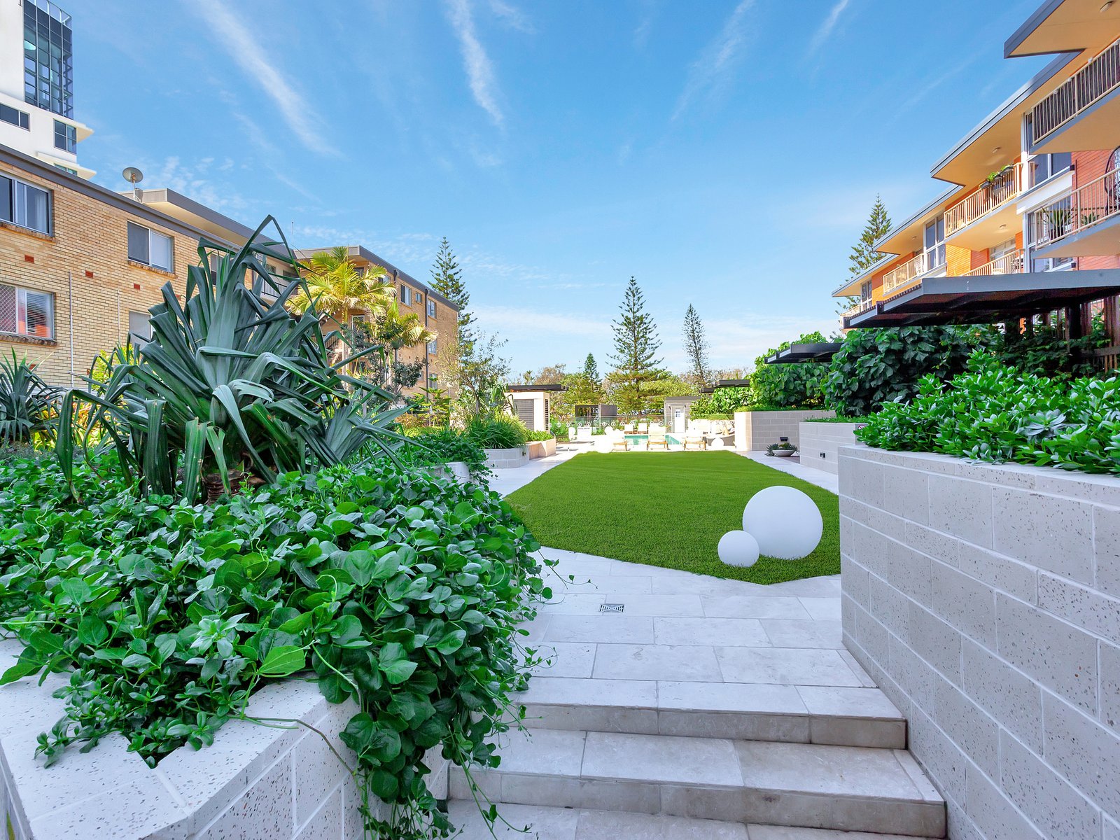 83/72 The Esplanade BURLEIGH HEADS 20