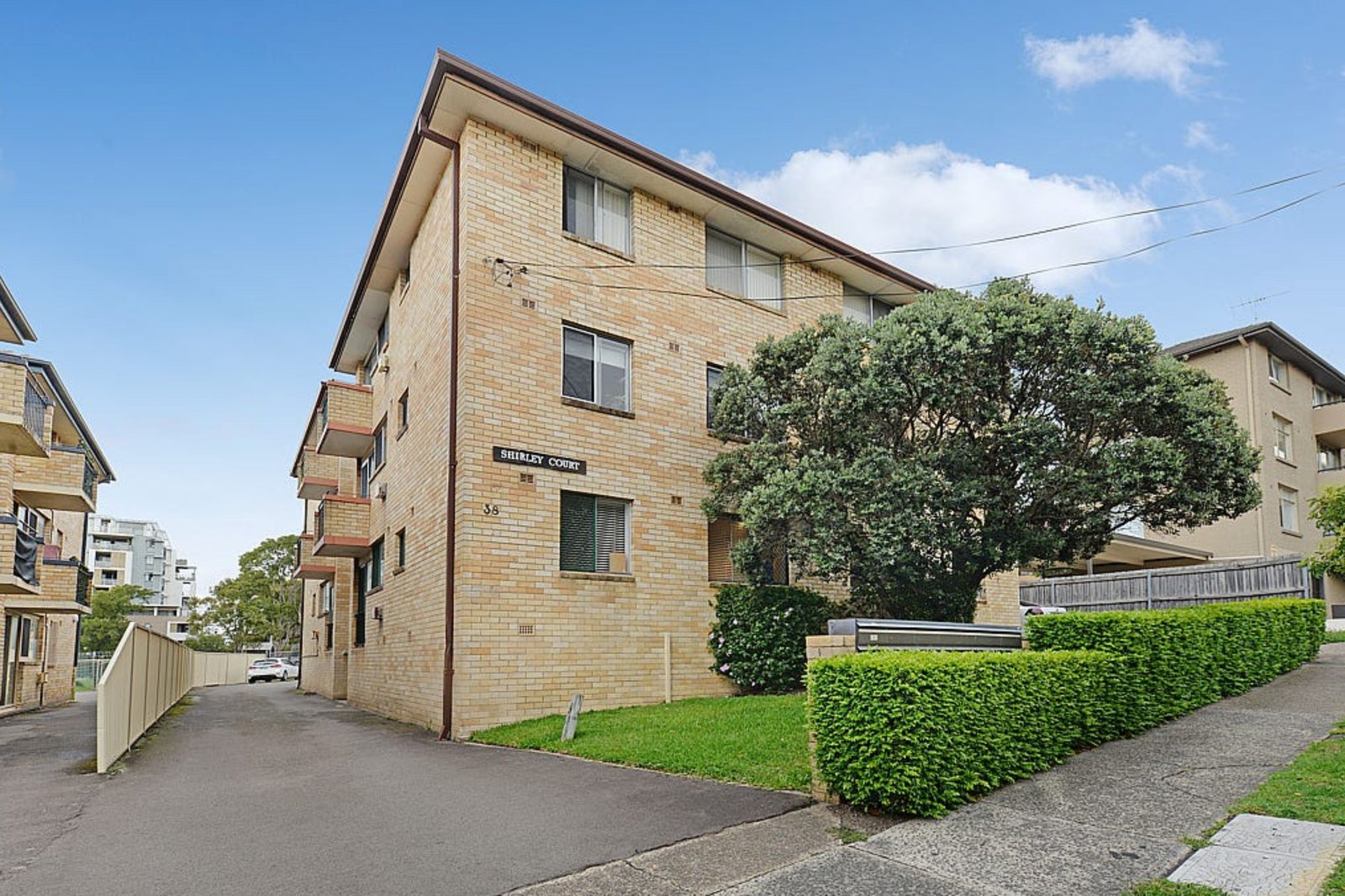 8/38 Brittain Crescent HILLSDALE 8