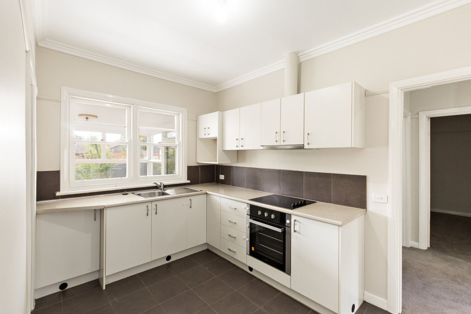 Gallery: 838 Laurie Street