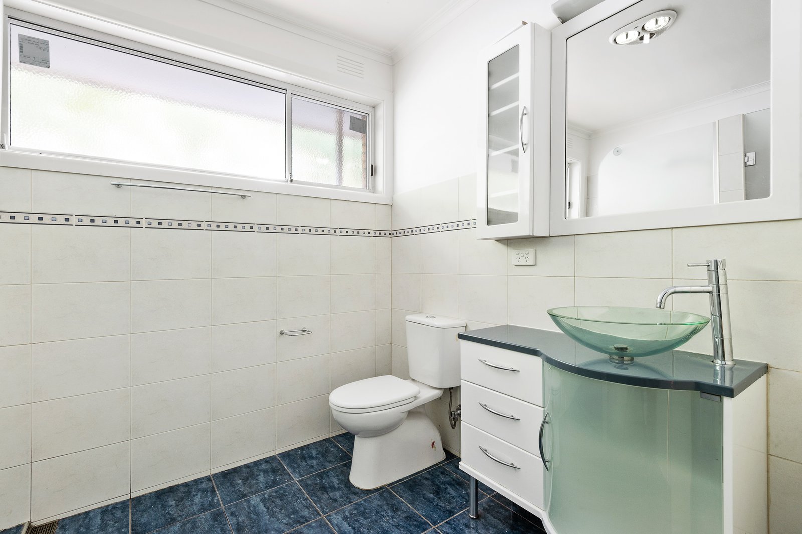 Gallery: 8/39 Holyrood Street