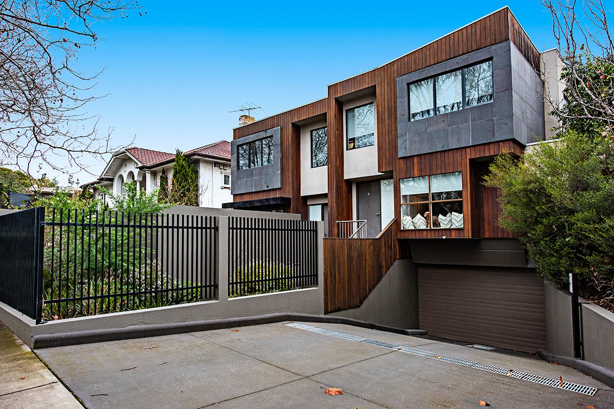 Gallery: 8/390 Dandenong Road