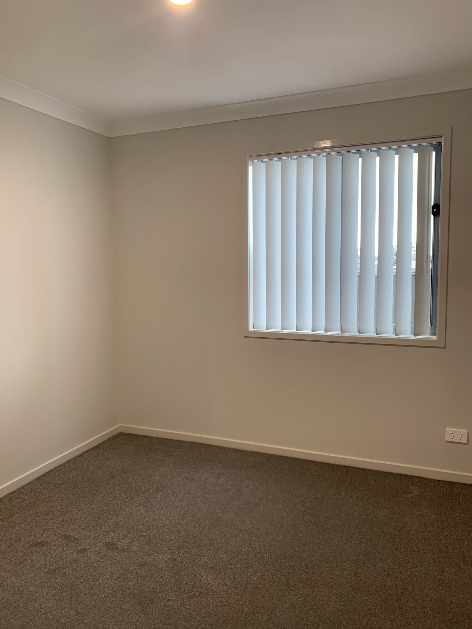 83a Aberglasslyn Rd  Rutherford 12