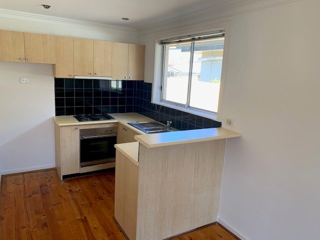 Gallery: 8/4-6 Maxwell Court