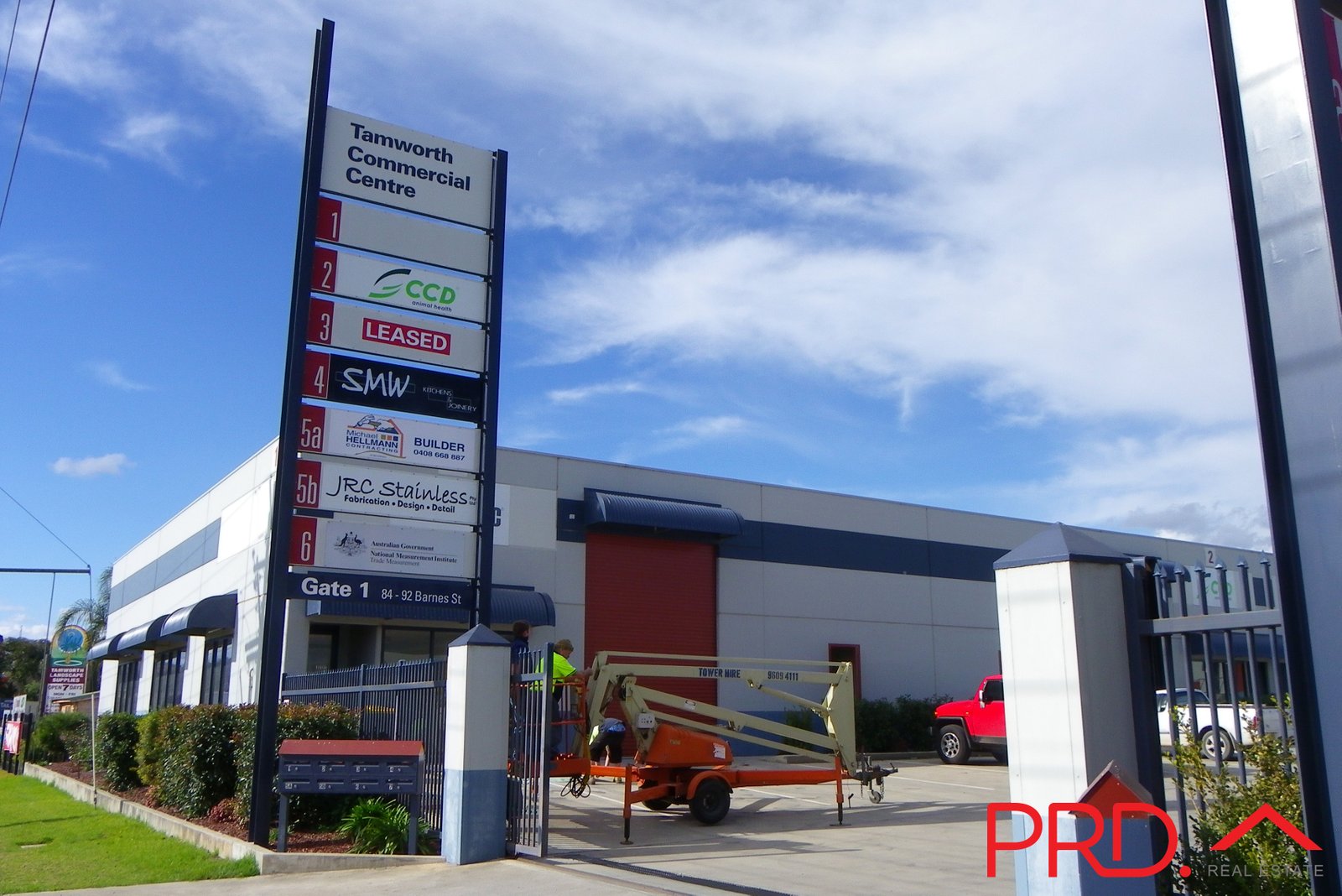 84-92 Barnes Street TAMWORTH 2