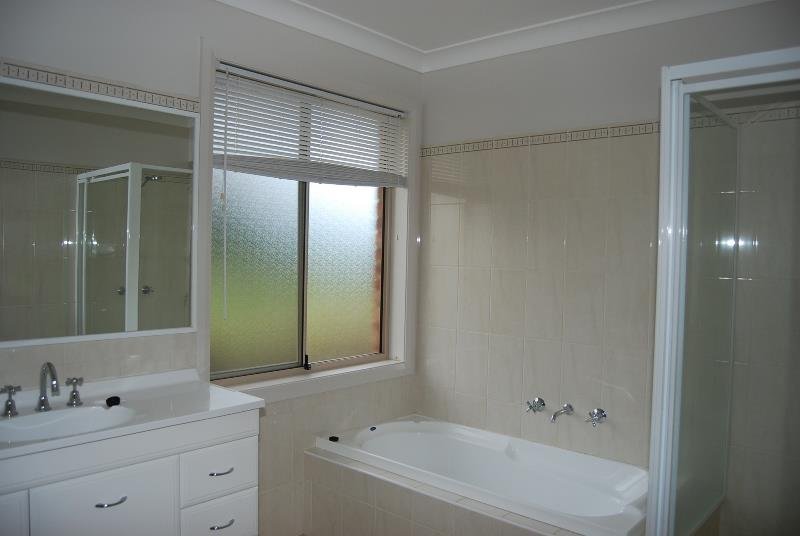 84 Atherton Crescent TATTON 6