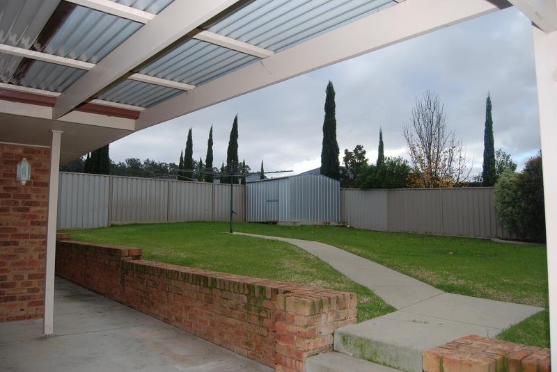 84 Atherton Crescent TATTON 8