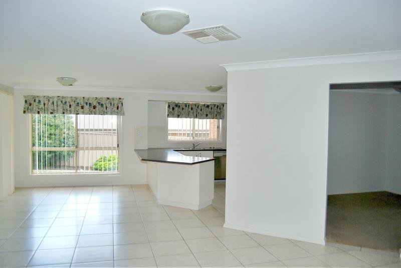 84 Atherton Crescent TATTON 2