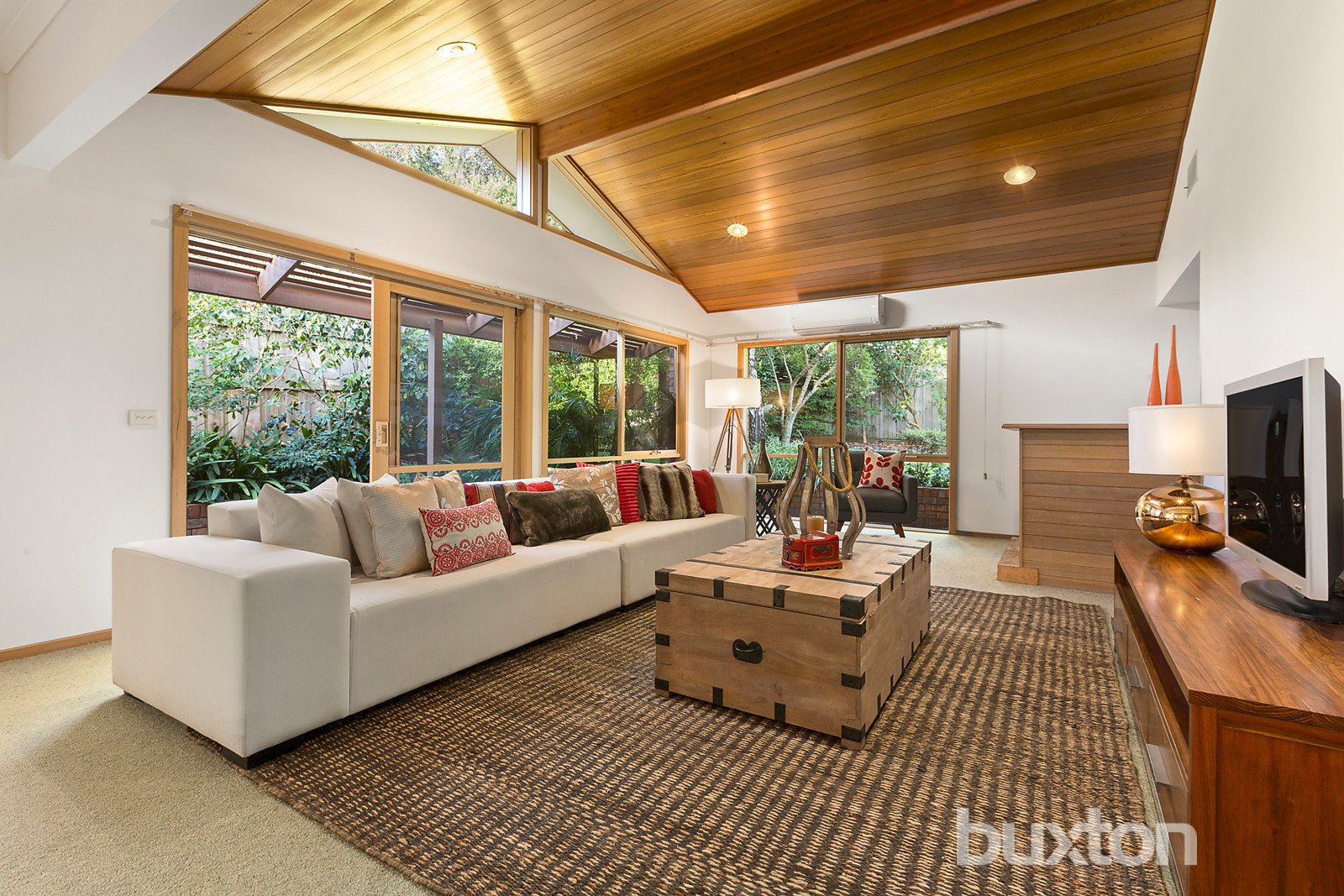 Gallery: 84 Baird Street