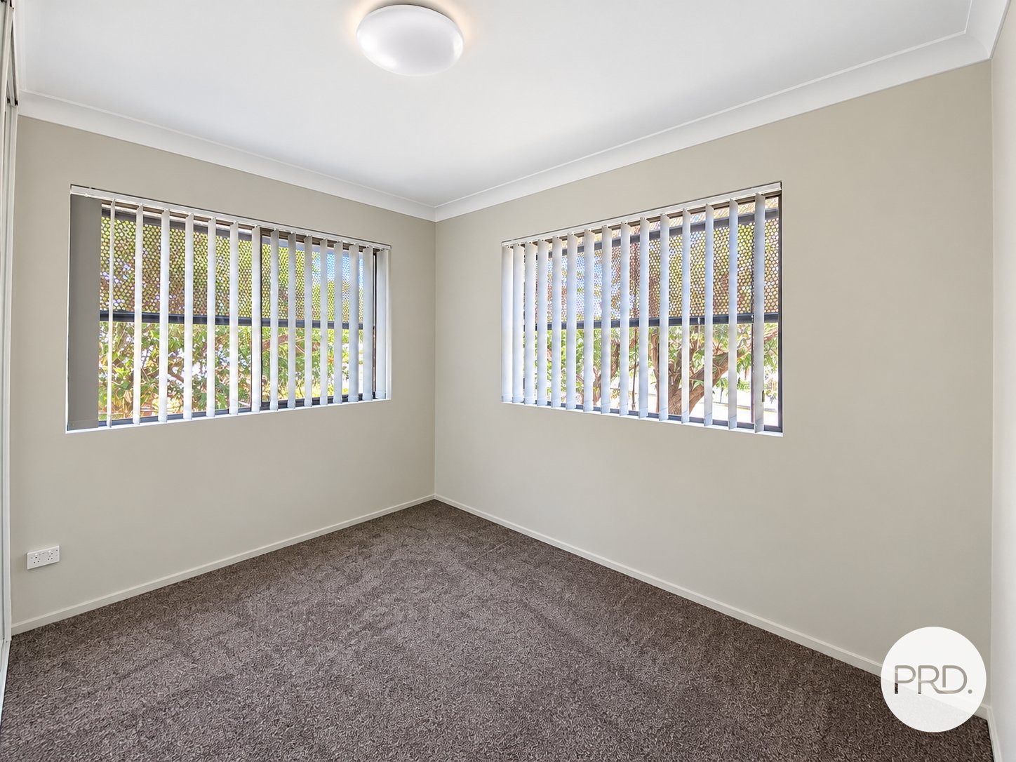 8/4 Bourke Street LIVERPOOL 4