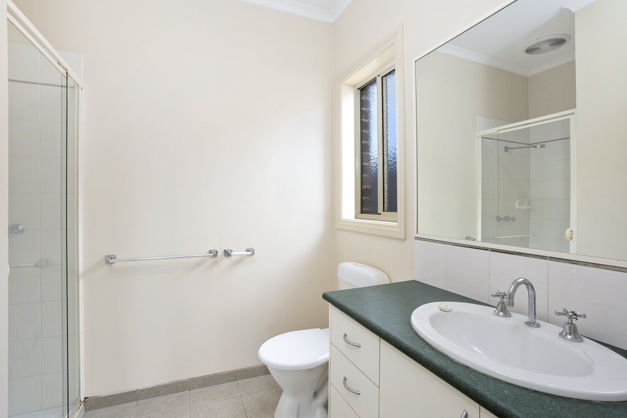 Real Estate and Property in 84 Canowindra Way, Leopold, VIC