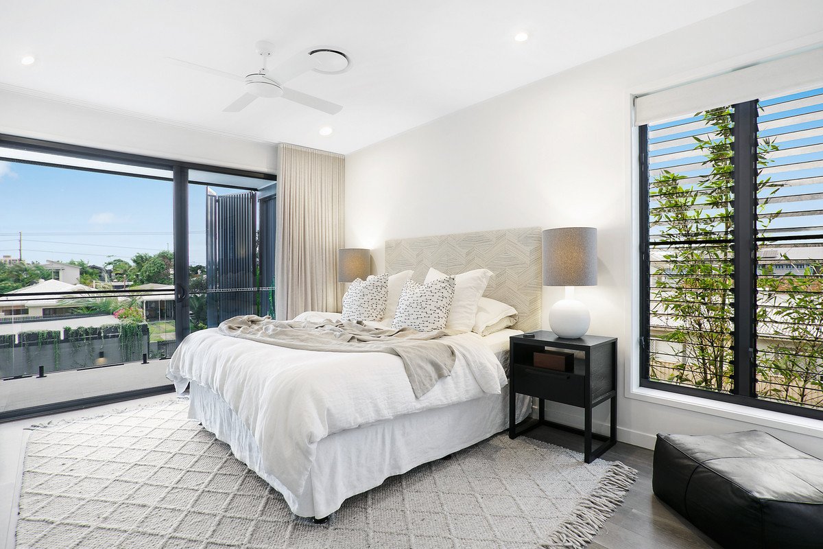 84 Chainey Avenue MIAMI 12