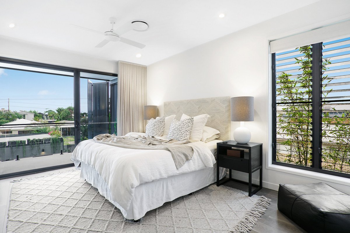 84 Chainey Avenue MIAMI 12