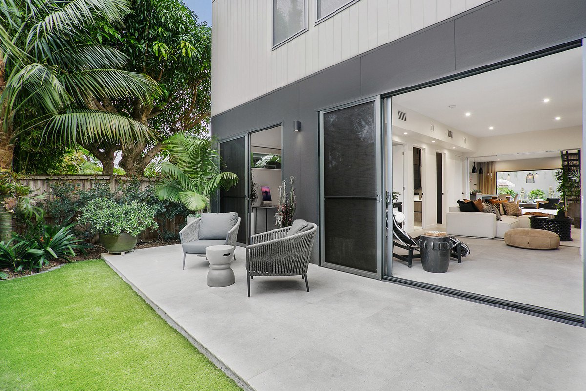 84 Chainey Avenue MIAMI 17