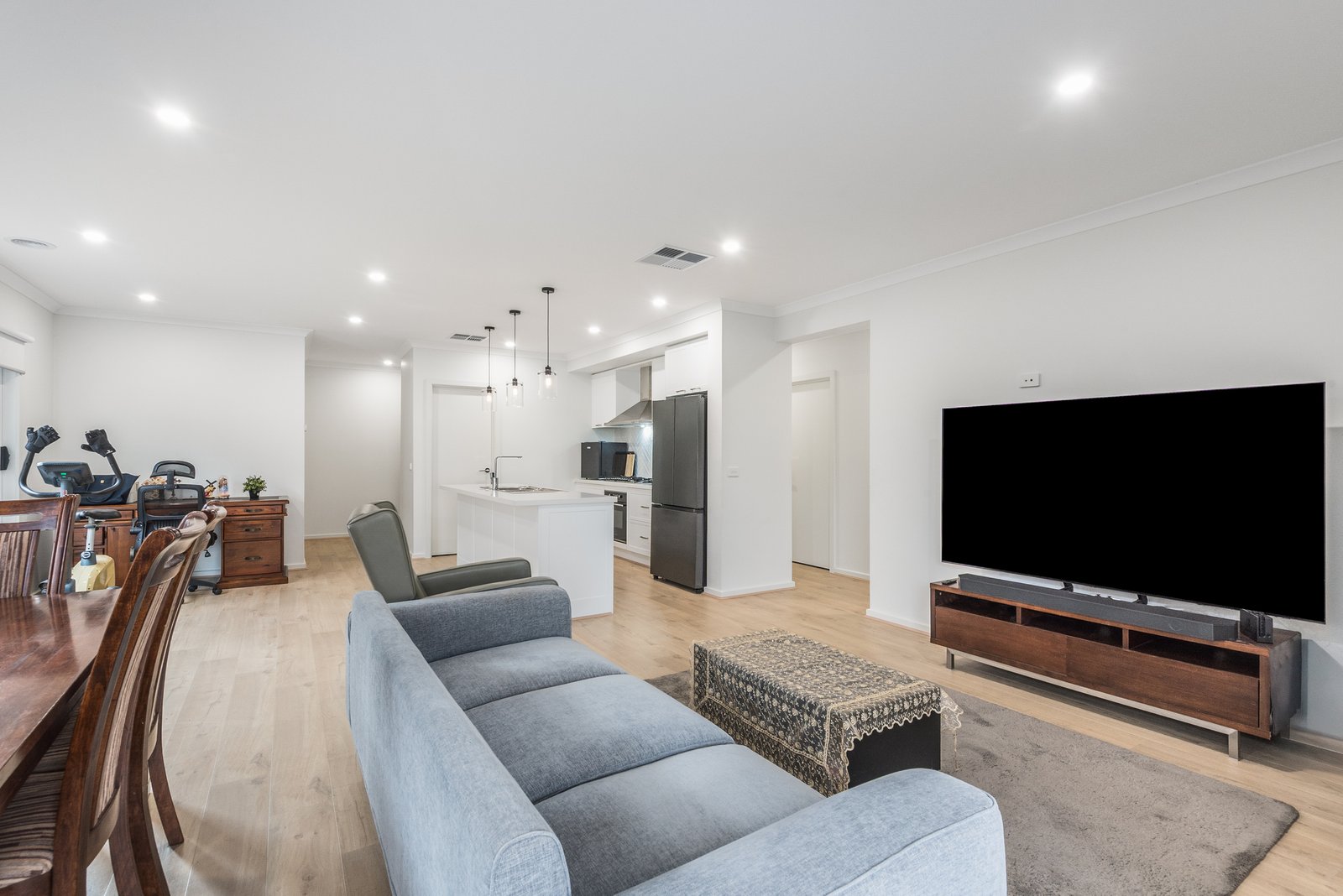 Gallery: 84 Clarkes Road