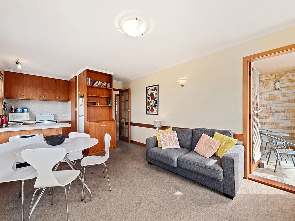 8/4 Colville Street BATTERY POINT 10