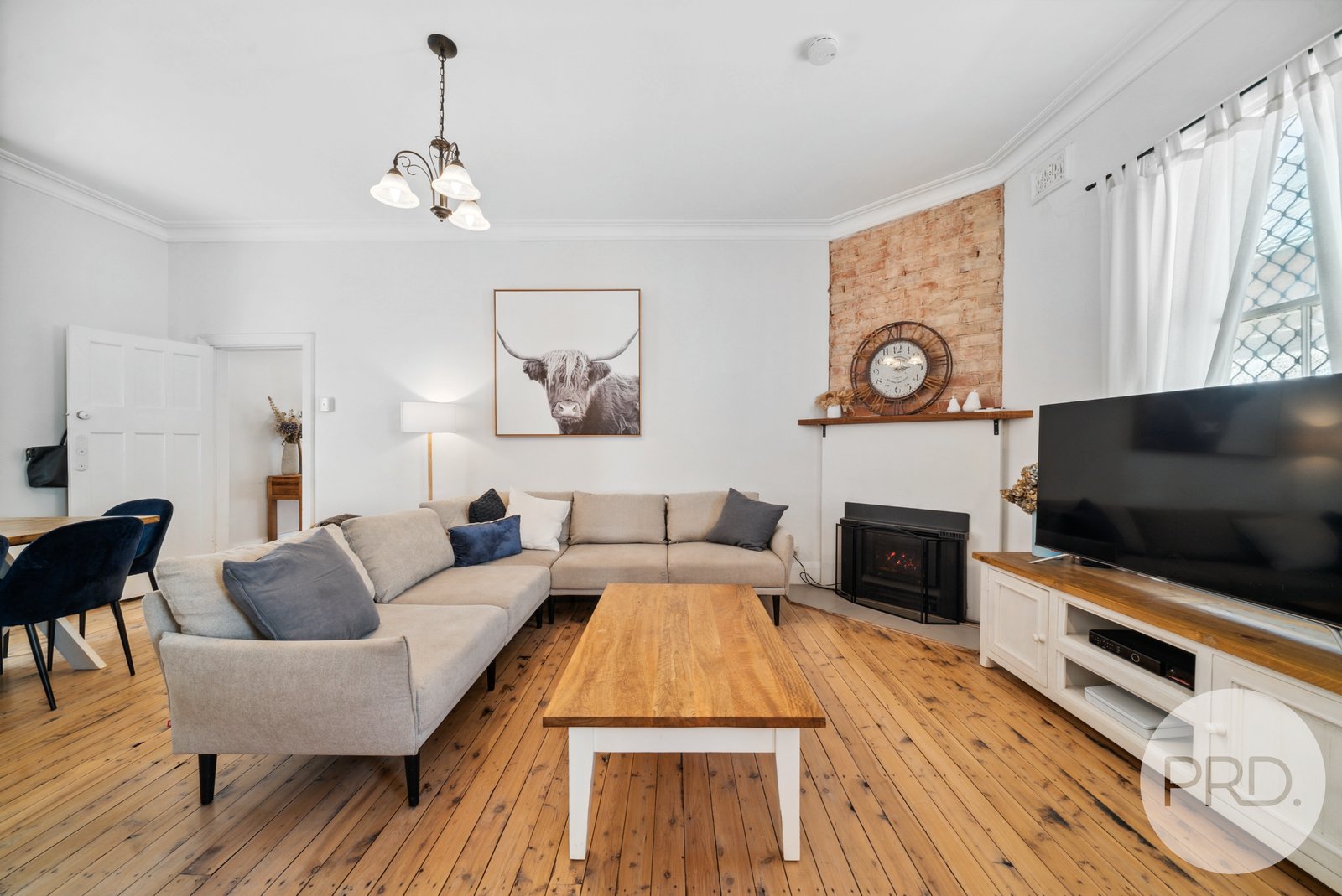 84 Crampton Street WAGGA WAGGA 3