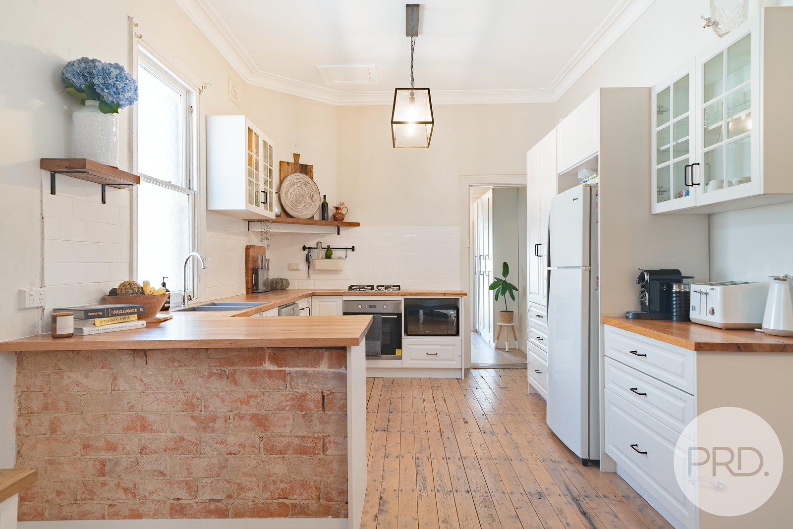 84 Crampton Street WAGGA WAGGA 5