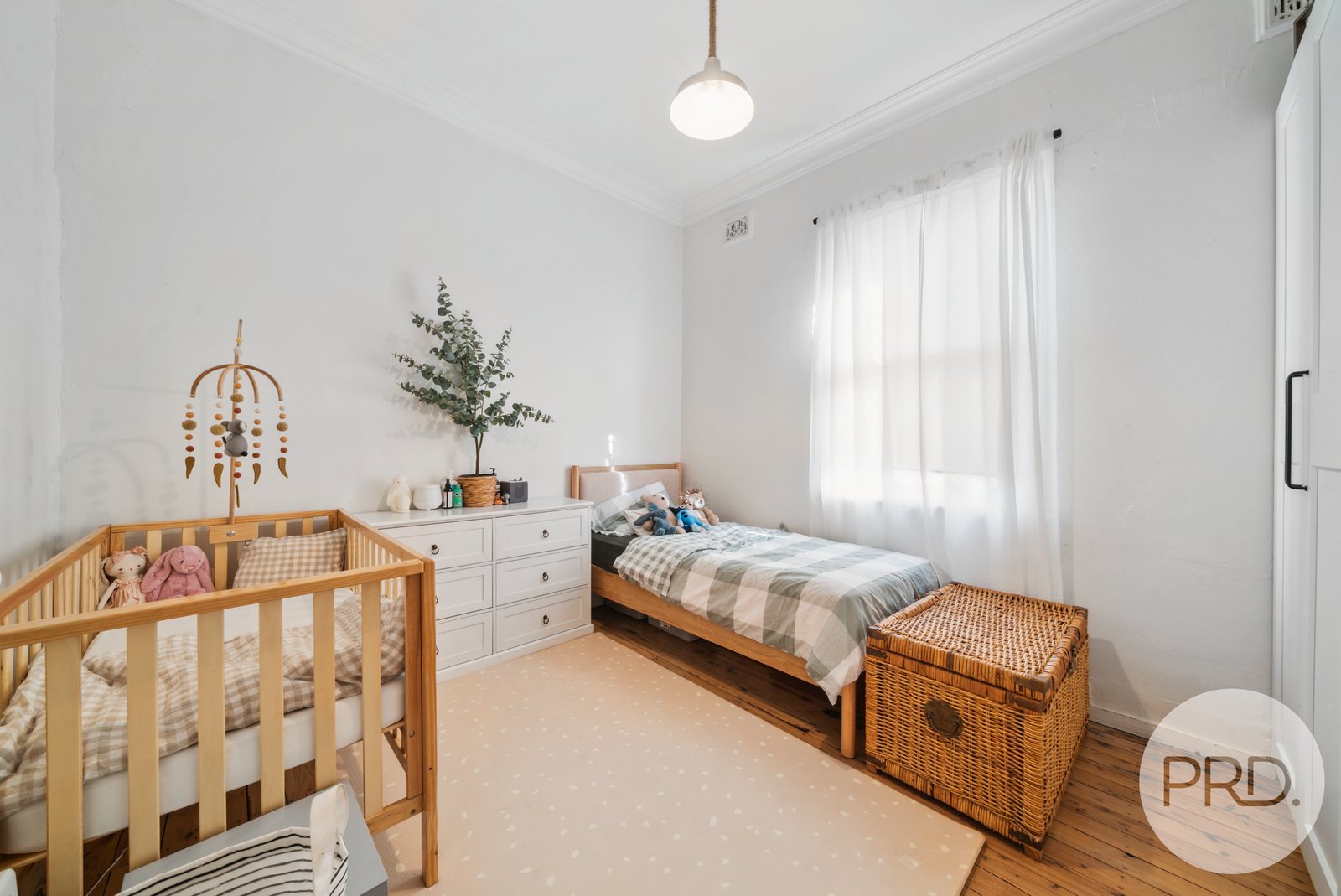 84 Crampton Street WAGGA WAGGA 7