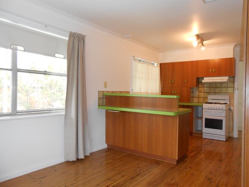 84 Crown Street TAMWORTH 9