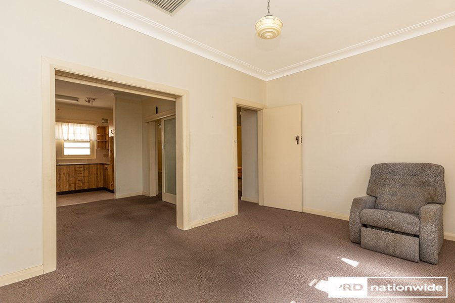 84 Denne Street TAMWORTH 2