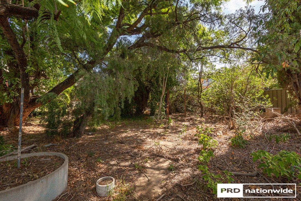 84 Denne Street TAMWORTH 9