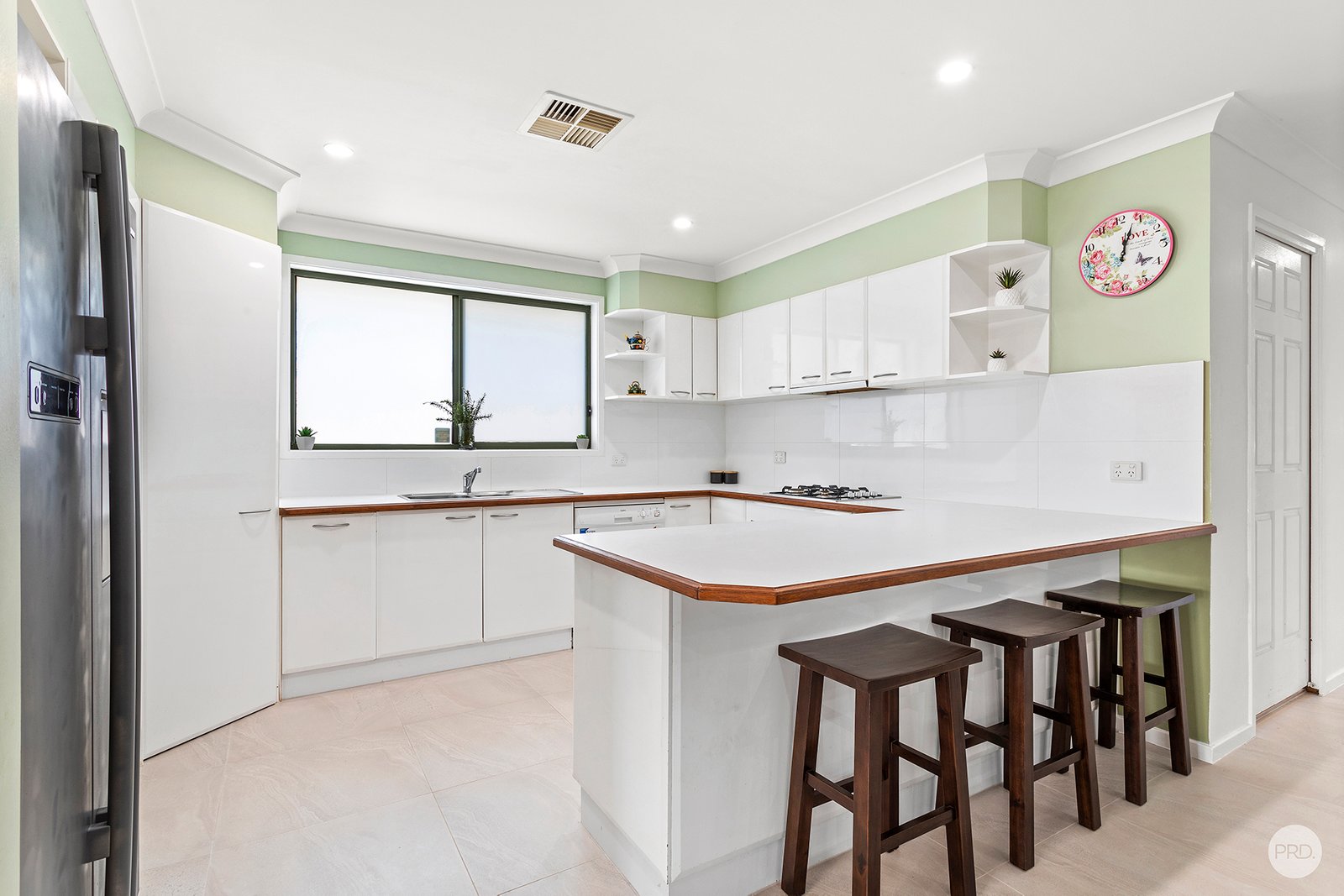 84 Essington Way ANNA BAY 6