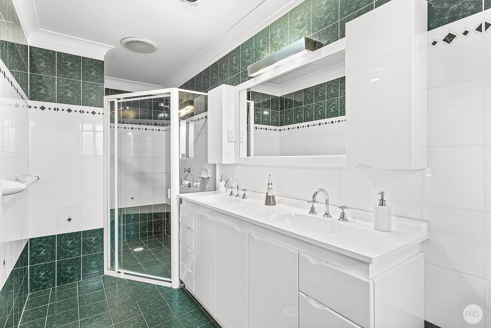 84 Essington Way ANNA BAY 12
