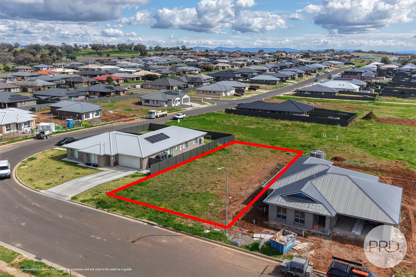 84 Evesham Circuit TAMWORTH 1