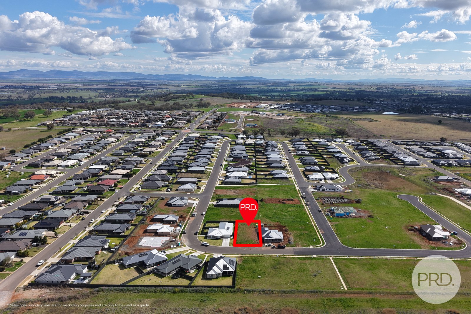 84 Evesham Circuit TAMWORTH 2