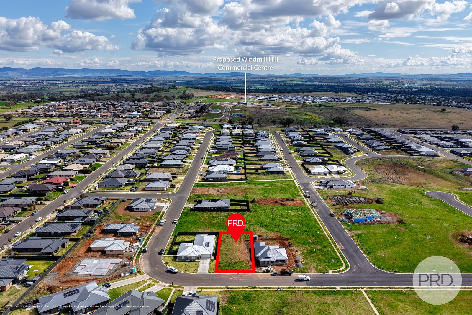 84 Evesham Circuit TAMWORTH 4