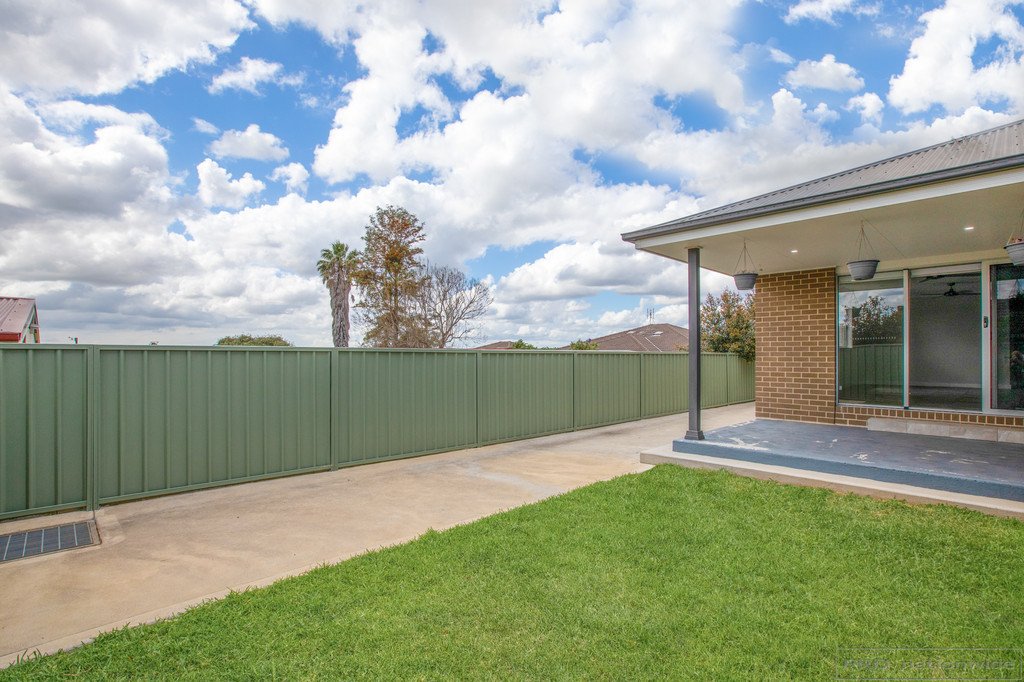 84 Gillies Street RUTHERFORD 17