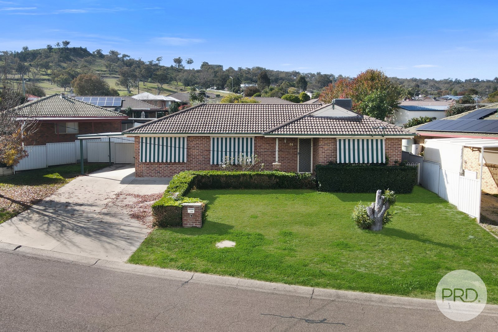 84 Glengarvin Drive TAMWORTH 1