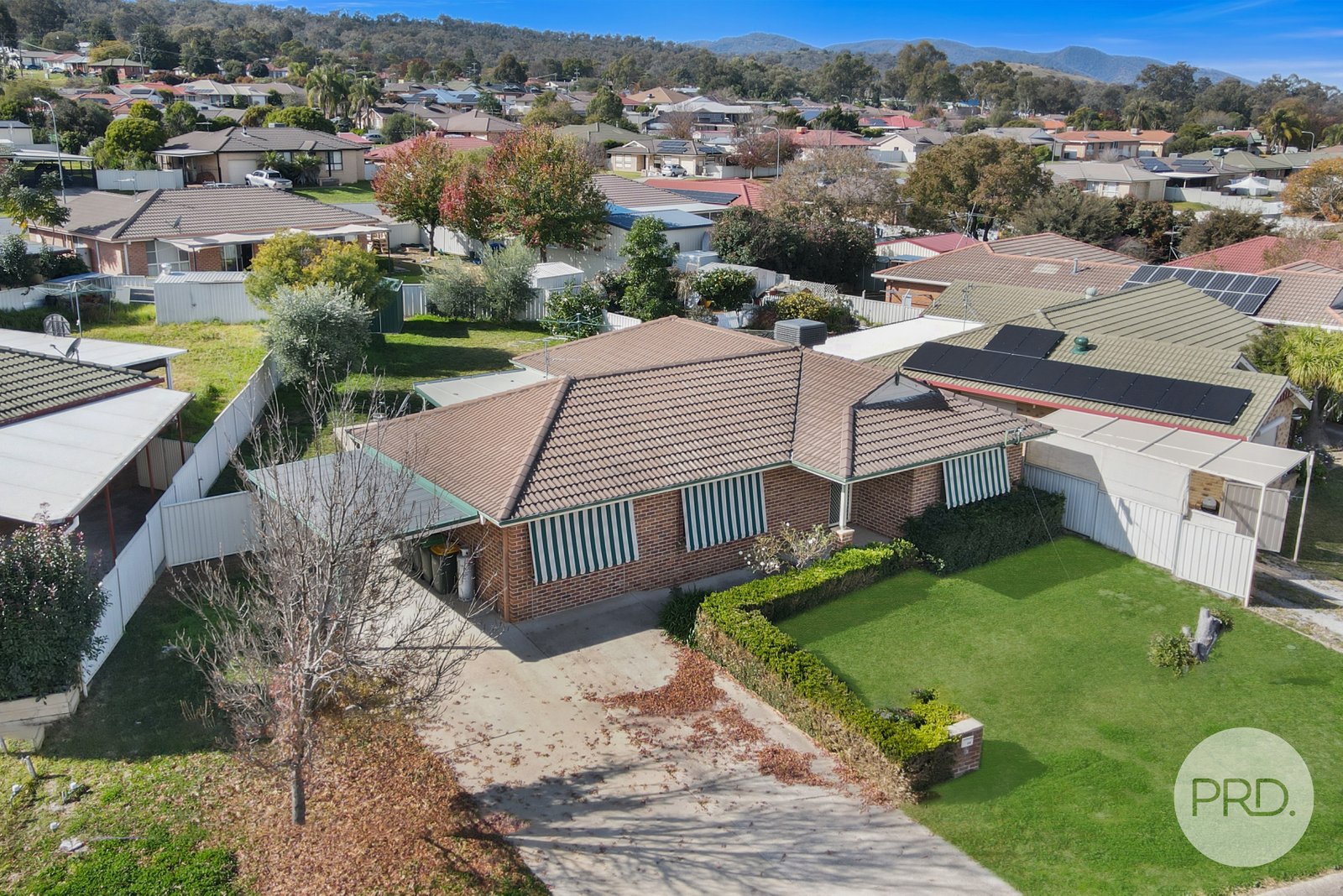 84 Glengarvin Drive TAMWORTH 3