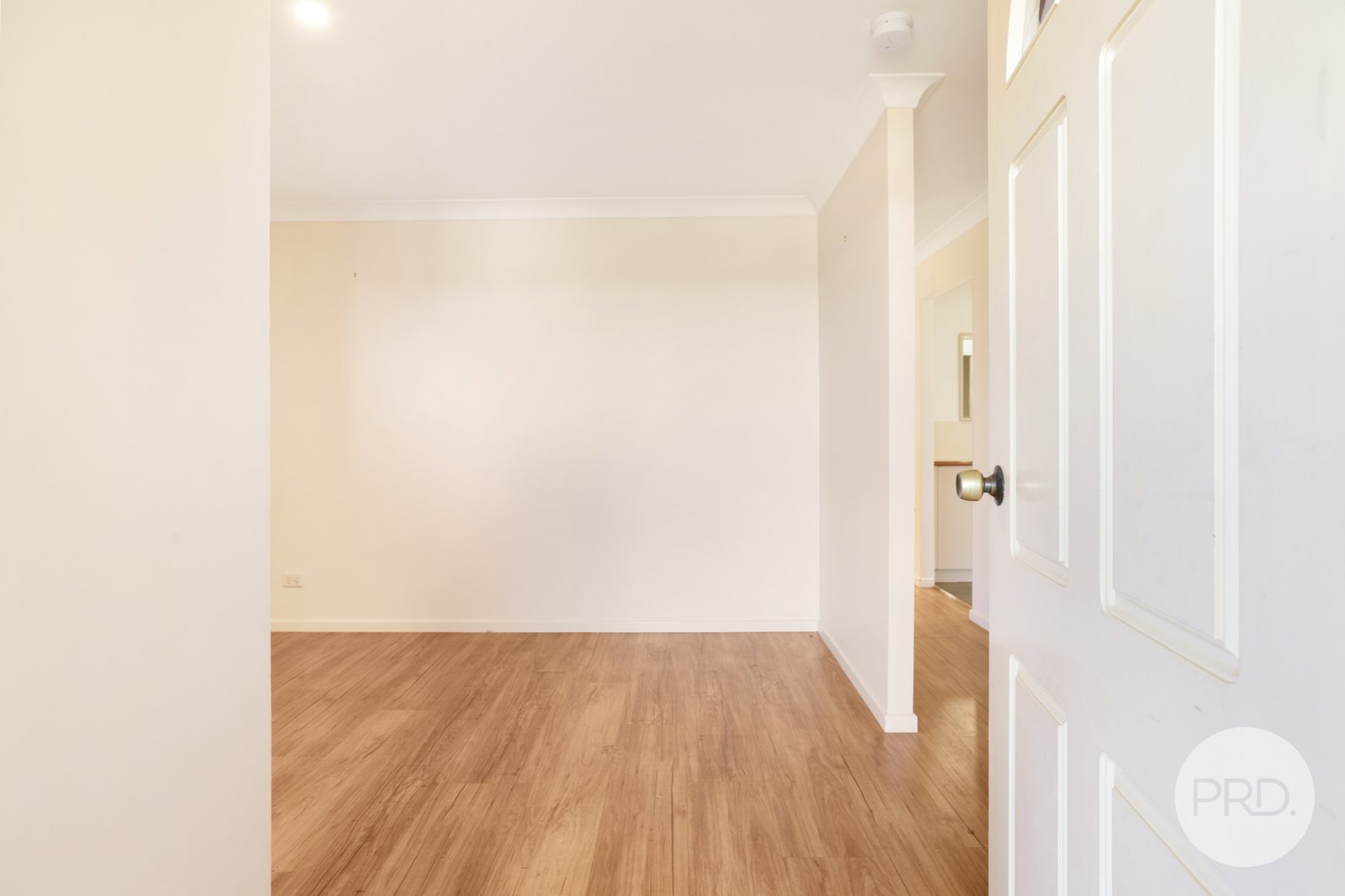 84 Glengarvin Drive TAMWORTH 4