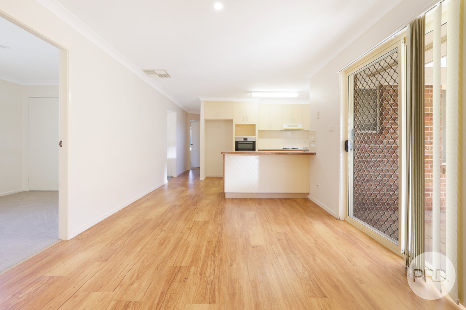 84 Glengarvin Drive TAMWORTH 19
