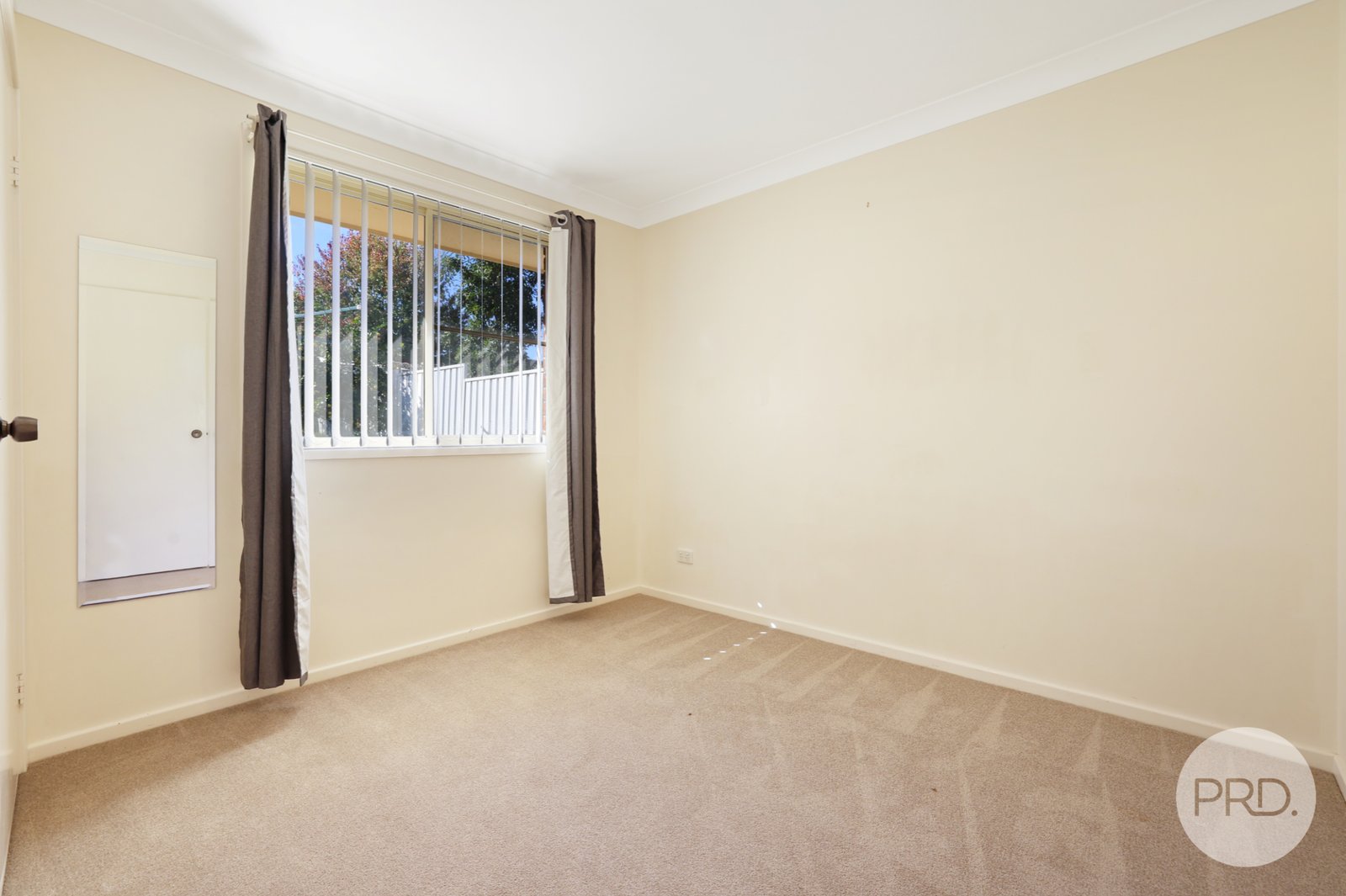 84 Glengarvin Drive TAMWORTH 22